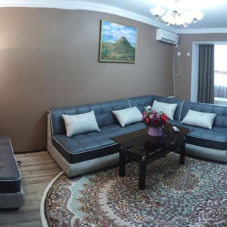 Apartment Near Farkhadskiy Bazar Tashkent Esterno foto