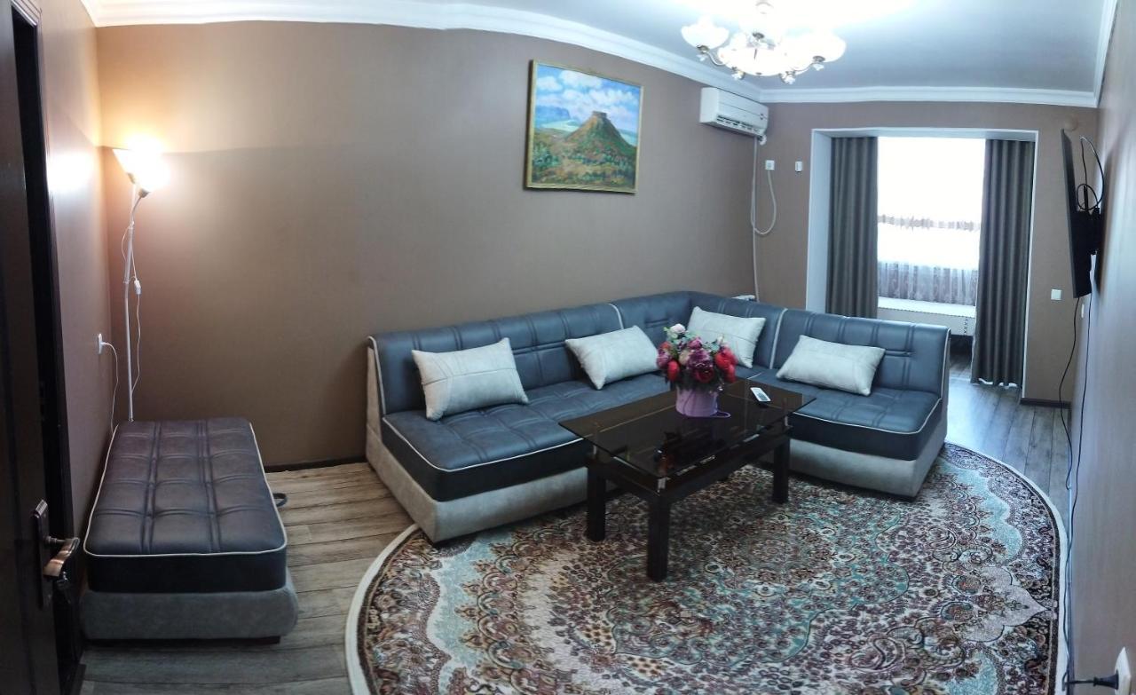 Apartment Near Farkhadskiy Bazar Tashkent Esterno foto
